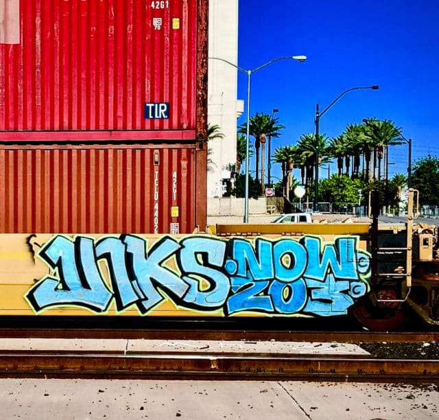 U1KS Now 203 graffiti